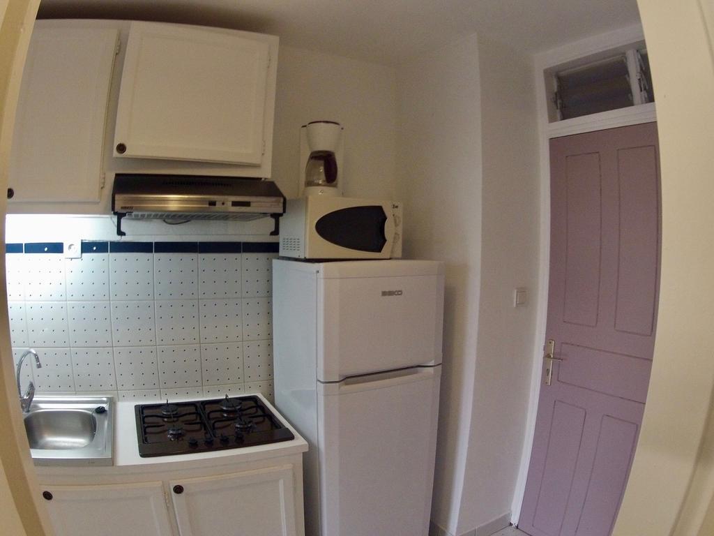 Apartamento A Deux Pas De L'Ocean Saint-Gilles-les-Bains Exterior foto